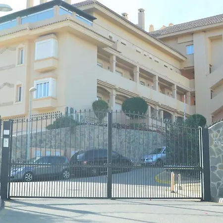 Aloha Hill Club Apartment *
